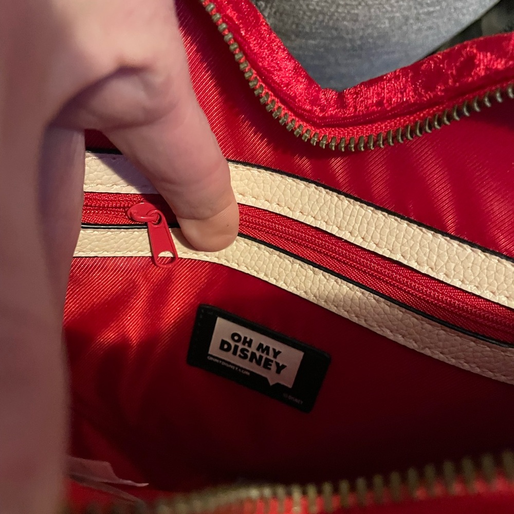 SNOW WHITE Fairest of them all cross body bag.